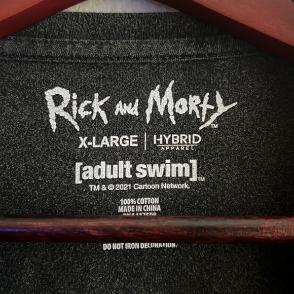 Cropped Rick and Morty T-Shirt - Picture 2 of 12